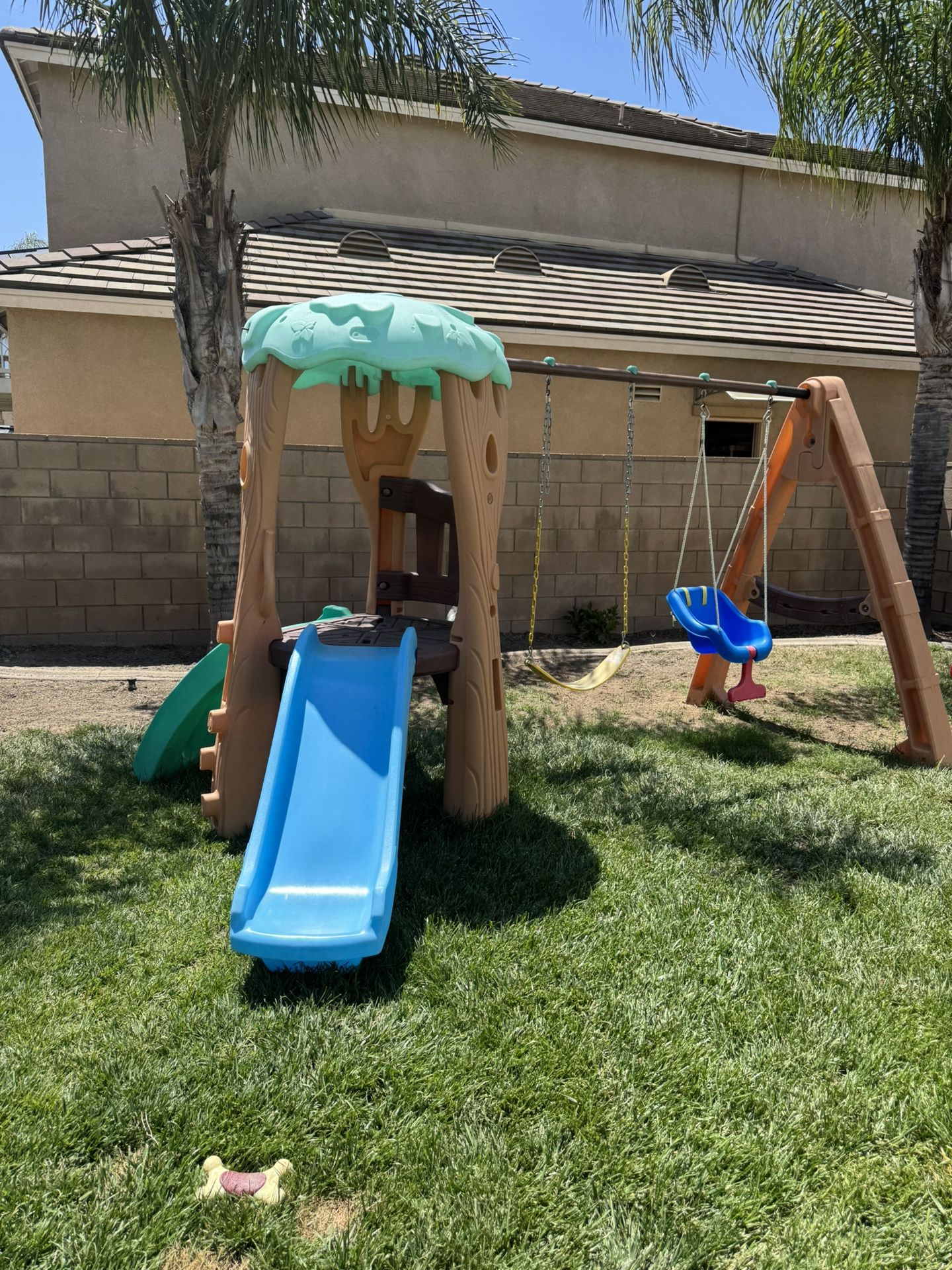 Little Tikes Tree House Swing Set
