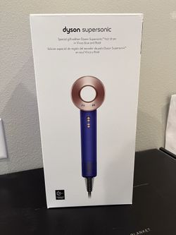 Dyson Supersonic Hair Dryer - Open Box/Pristine with Attachments