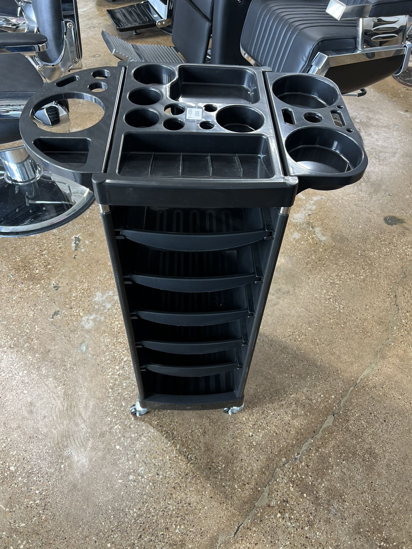 Salon Equipment Hub