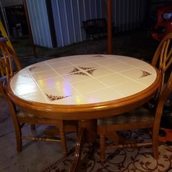 Round Dining Table