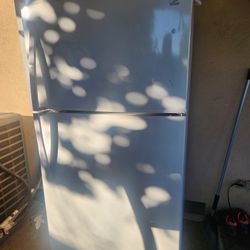 White Kenmore Fridge 