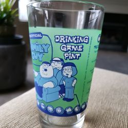 2004 The Official FAMILY GUY Drinking Game Pint Glass, Humor Funny Gift EUC

