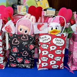 Popmart Gift Sets ❤️‍🩹🩷💝