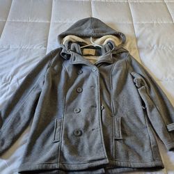 Lightly worn clothes
