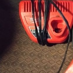 Milwaukee M12 Battery Charger 
