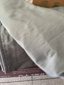 2 fabric curtains panel