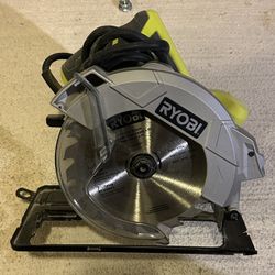 Ryobi Circular Saw (CSB135L)