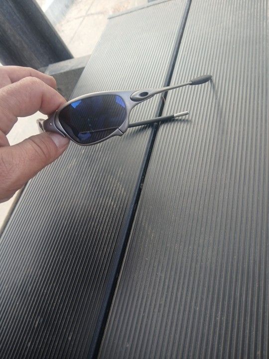 Vintage Oakley Juliet Metal Framed Glasses