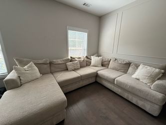 Rooms To Go Oversized Sectional with Chaise