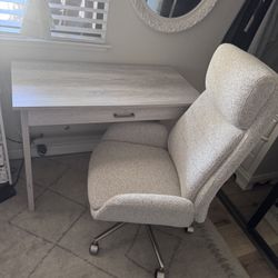 Desk+Chair