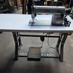 JUKI DDL-5530 Industrial Sewing Machine – Low Usage, Walking Foot"
