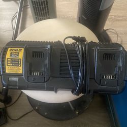 Dewalt Cargador Doble $45