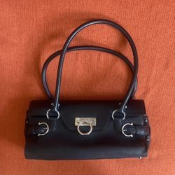 Salvatore Ferragamo DY-21 4862 Leather Black