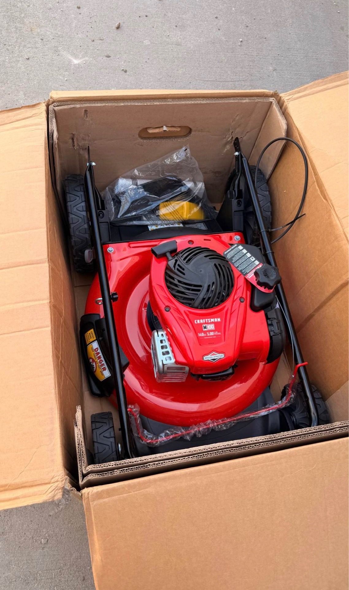 Gas lawnmower