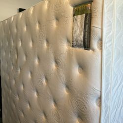 Dreamax King Size Pillow Top Mattress 