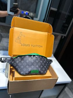 Luxury Chest Bag Size 46x18cm