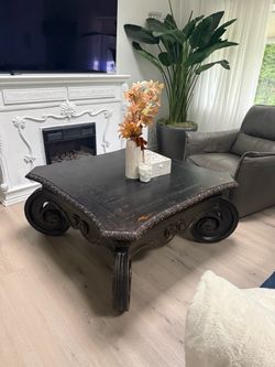 Hooker furniture coffee table moving sale