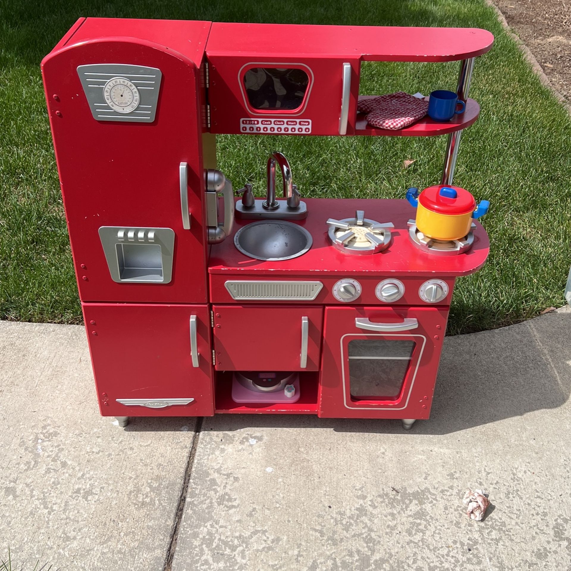 Kidcraft Retro Red Play Kitchen