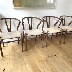 4 Like New Wishbone Chairs 