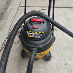 Industrial wet/dry vacuum