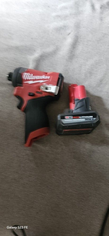 Milwaukee i'm twelve feel impact driver