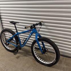 Salsa Cycles “Beargrease” fat tire mountain bike