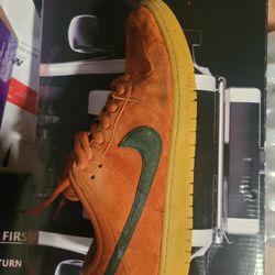 Burnt Sunrise, Nike SB size 14.
