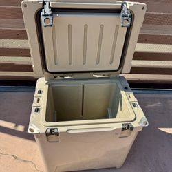 Xspec 45 Quart Towable Roto Molded Ice Chest Outdoor Camping Cooler with Wheels | Pro Tough Durable Outdoor Camping Fishing Ice Chest 