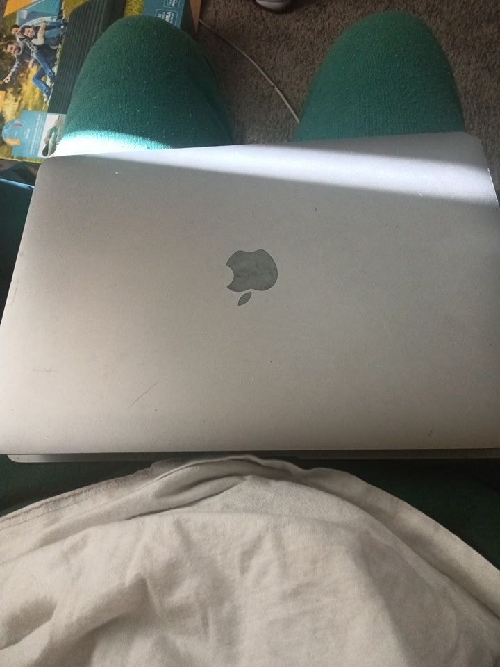 Macbook