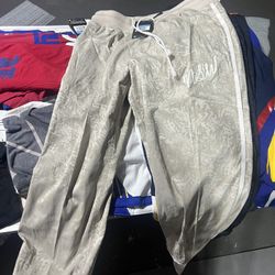 Nike Women’s Joggers 