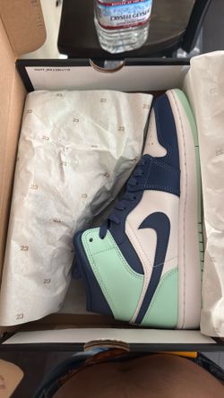 Air Jordan 1 Mid Mystic Foam