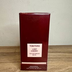 Brand new Tom Ford smell good!