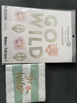 Go Wild Party Banner And Napkins 