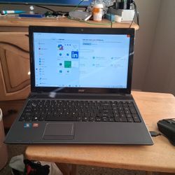 Used 17" Inch Acer Laptop In Very Good Contion.