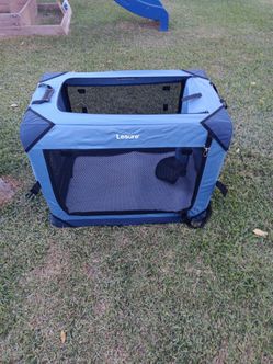 Blue Dog cage