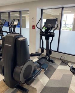 LifeFitness Elevation Series Elliptical