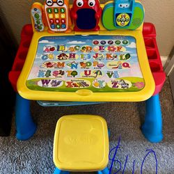 Vtech Touch and Learn Activity Desk - Pet/smoke Free Home