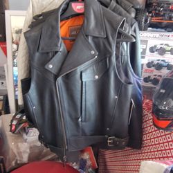 Motorcycle zipper jacket size extra large high quality reel leather brand new
