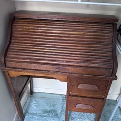 Small Vintage Roll-Top Desk – Solid Wood | Space-Saving
