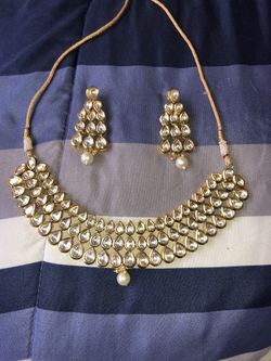 Necklace and earrings set