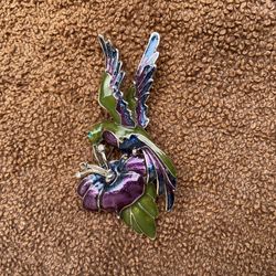 Vintage Hummingbird Enameled Molded Brooch Pin