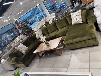 Large “U” Shape Sectional 💚 Green Fabric