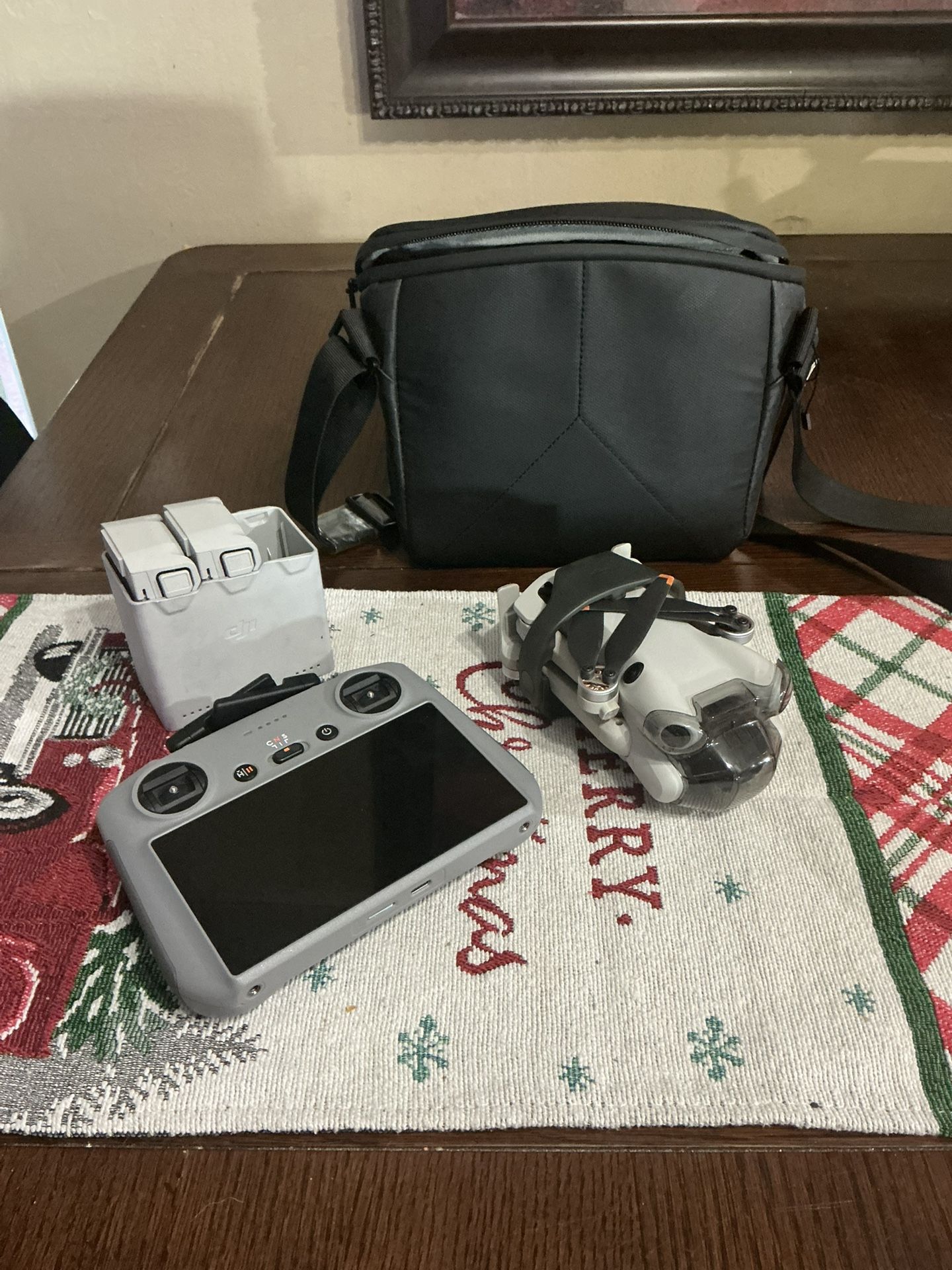 DJI Mini 4 Pro Fly More Combo