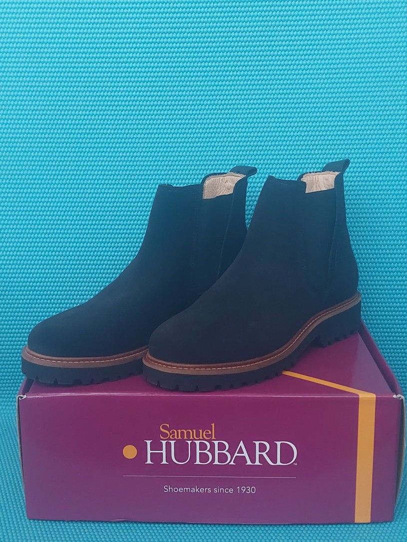 Samuel Hubbard 24 Seven Black Suede Boots
Women's Size 6.5