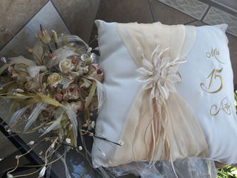 RAMO Y COJIN PARA QUINSEAÑERA
