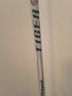 BRAND NEW FISHING POLE BRAND NEW NEVER BEEN USED!!!