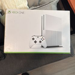 Xbox One 2TB