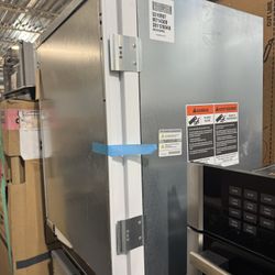 24" Designer Undercounter Refrigerator – Panel Ready (Left Hinge)