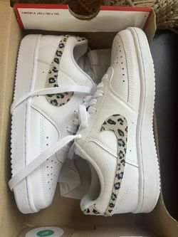 Women Nike Tennis Shoes