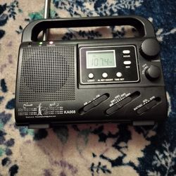 COLLECTORS OIF: LIKE NEW ONE OF KIND ALL IN ONE  HI QUALITY LOADED RADIO W ARABIC MARKINGS, FLASH LI

2003 SPECIAL LIMITED  EDITION OIF. THIS WAS ISSU